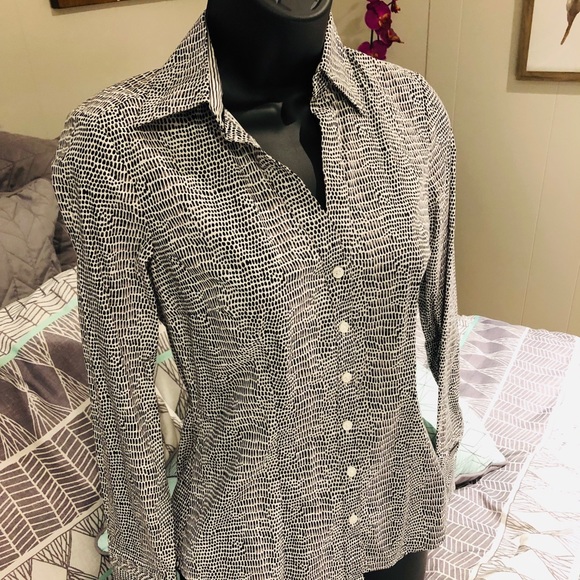 EXPRESS - Design Studio - button down shirt. - Picture 2 of 4